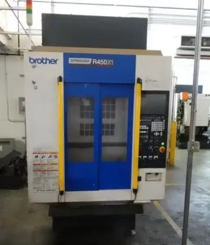 2015 BROTHER SPEEDIO R450X1 CNC MACHINING CENTER, 16K RPM, 22 ATC, 3-AXIS, 220V - VERTICAL MACHINING CENTERS