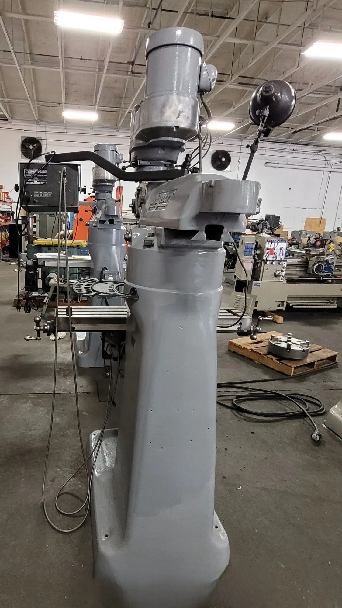 BRIDGEPORT SERIES 1 MILL 2HP 9"X42" TABLE R8 SPINDLE DRO 4200 RPM - VERTICAL MILLING MACHINES