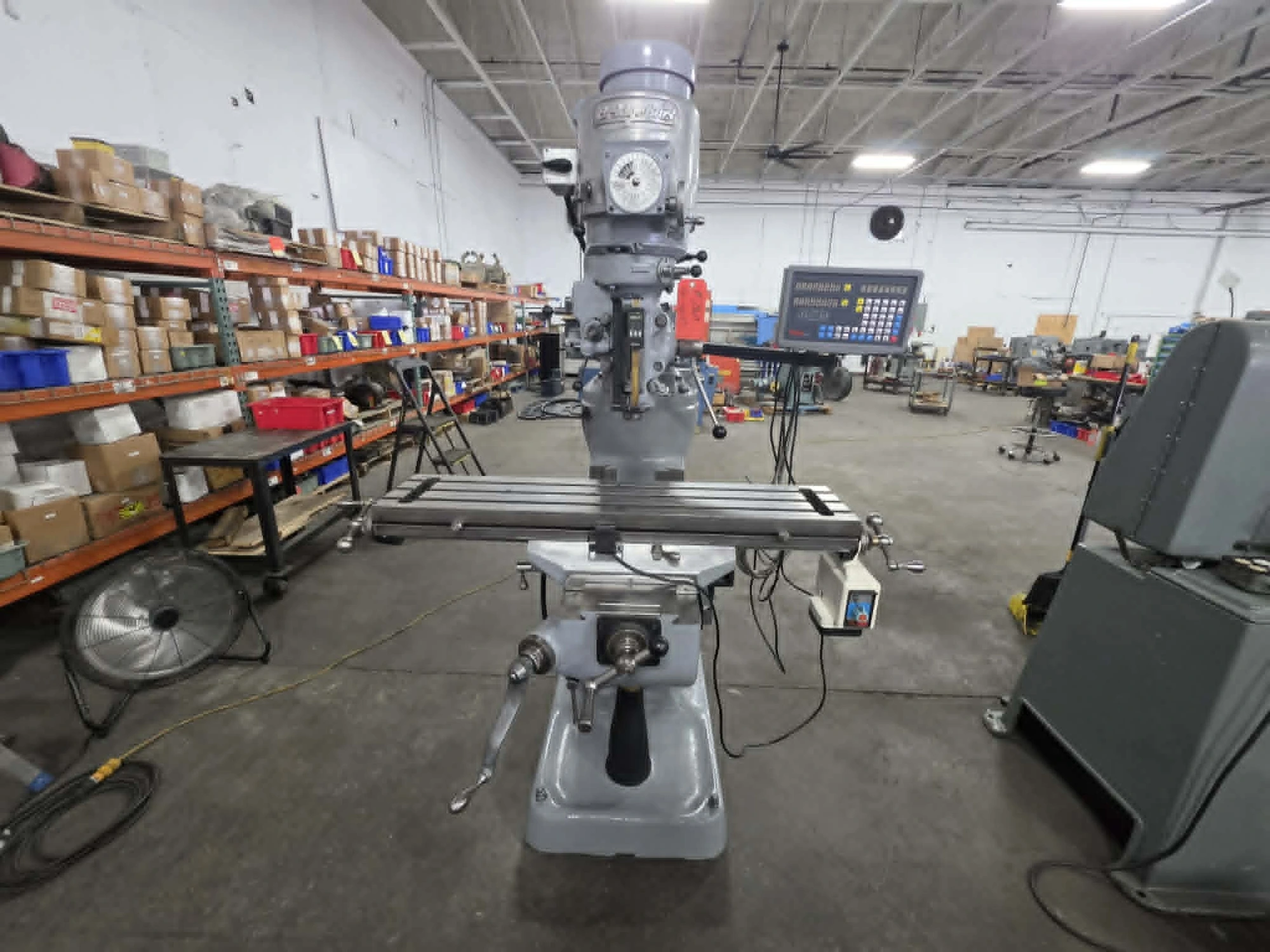 BRIDGEPORT SERIES 1 VERTICAL MILL, 1.5 HP, 9" X 42" TABLE, R8, 50-4200 RPM, DRO, POWER FEED - VERTICAL MILLING MACHINES