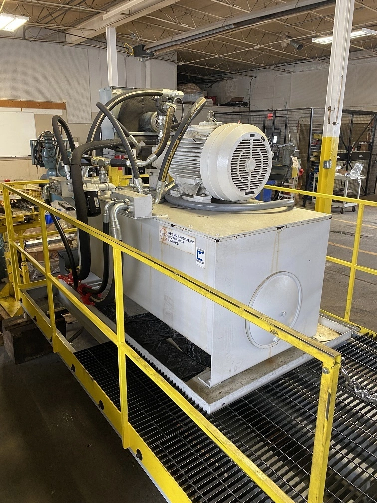 2018 West Michigan 24 Spline Roller - 24" Rack Size, 1.5" OD, 5.0" Rack Box Depth, 5.5" Opening - ROLL FORMING MACHINES
