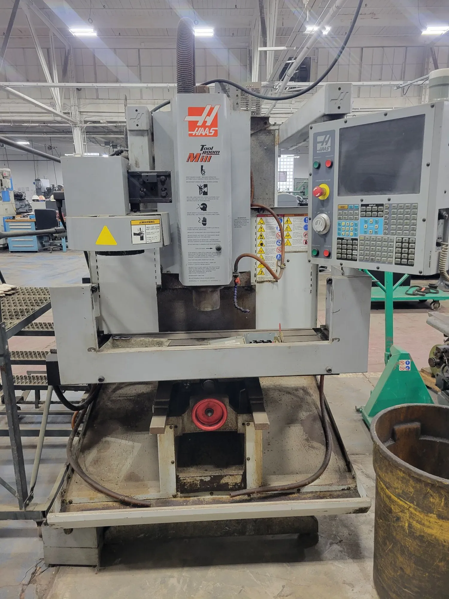 2008 Haas TM-1 Vertical Milling Machine | 2 & 3 Axis | 7.5 HP | CAT 40 | 4,000 RPM - VERTICAL MILLING MACHINES