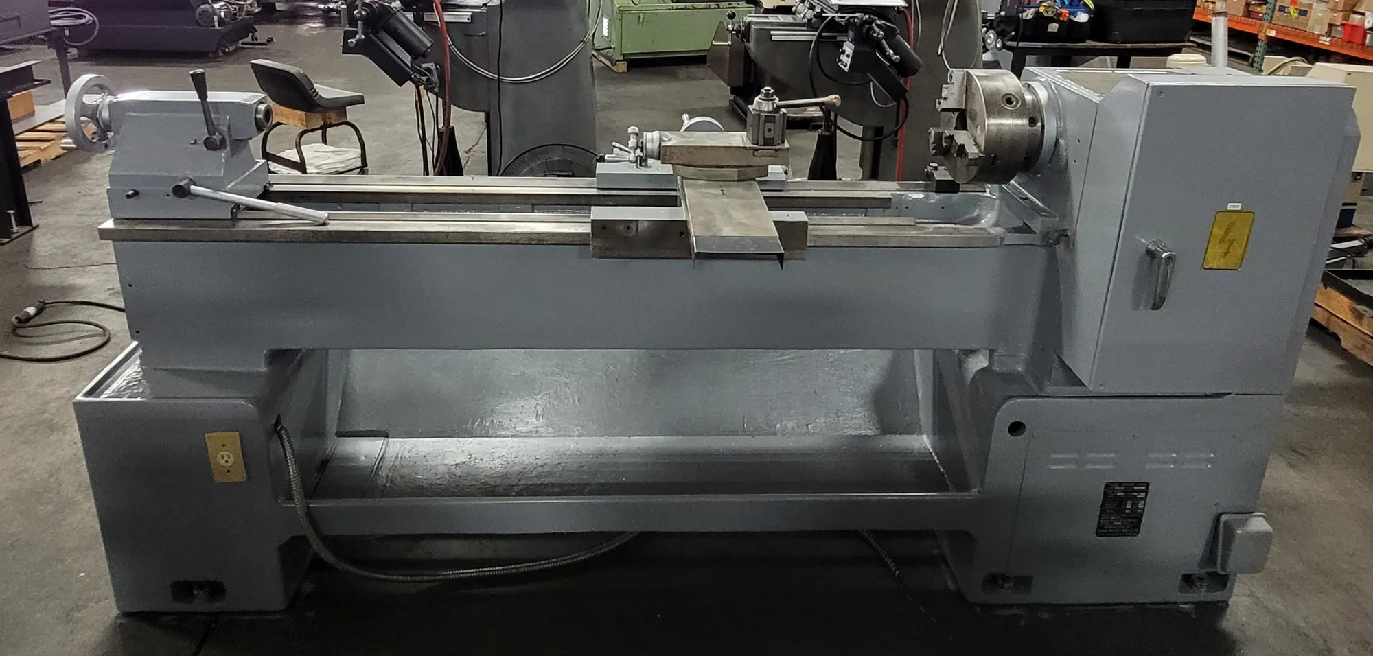 VICTOR MODEL 1660 GAP BED ENGINE LATHE - 16" SWING, 60" CC, 2" BORE, 2000 RPM, 7.5HP, 220V - MANUAL LATHES