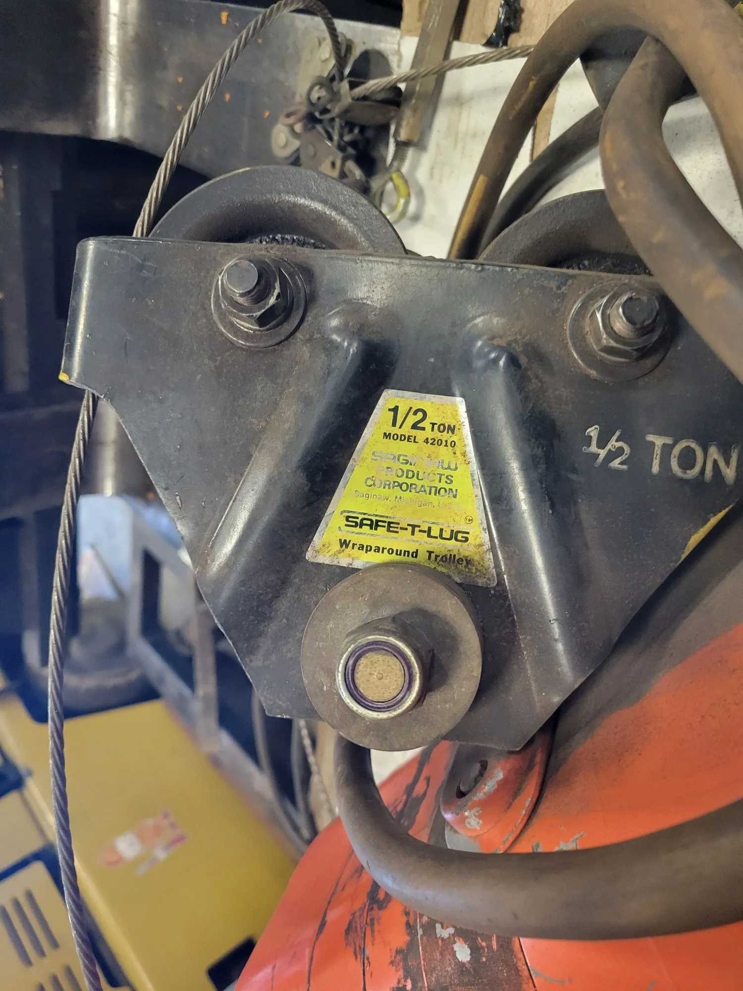2000 Abell-Howe 1/2 Ton Jib Crane - Heavy-Duty Lifting Solution - JIB CRANE