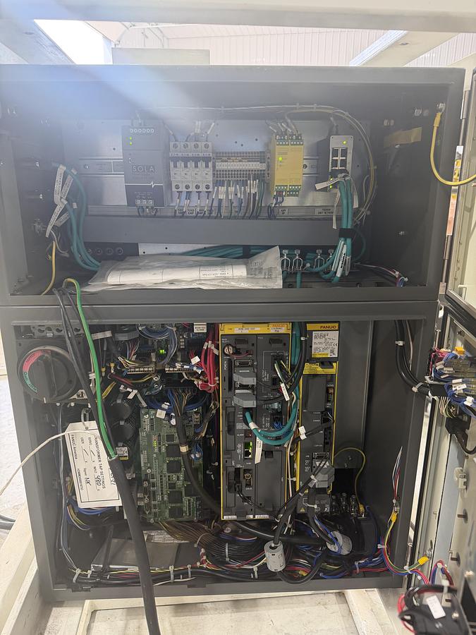 2019 FANUC R-2000iC/210F Articulated Robot, 210kg Payload, 2655mm Reach, R-30iB Plus Controller - ARTICULATED ROBOTS