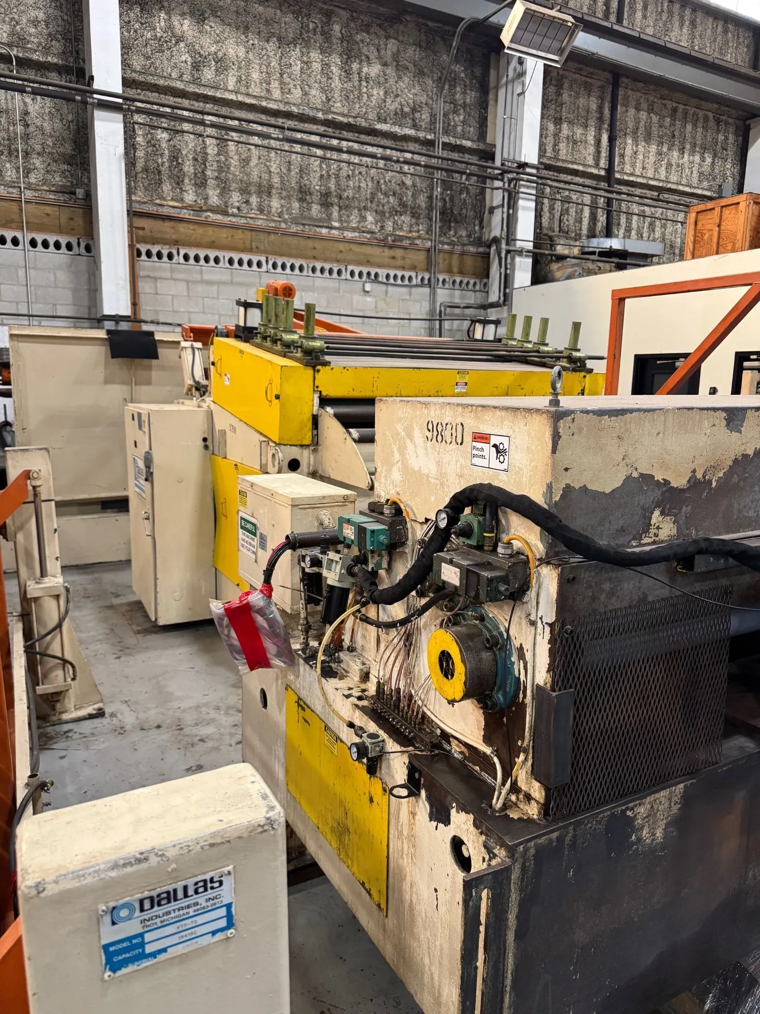 1998 Dallas DJR Coil Feed Line, 20000 lb x 72", DPS-4 1/4-2-72 Straightener, DRF-672 Servo Feed - COIL STOCK FEEDERS