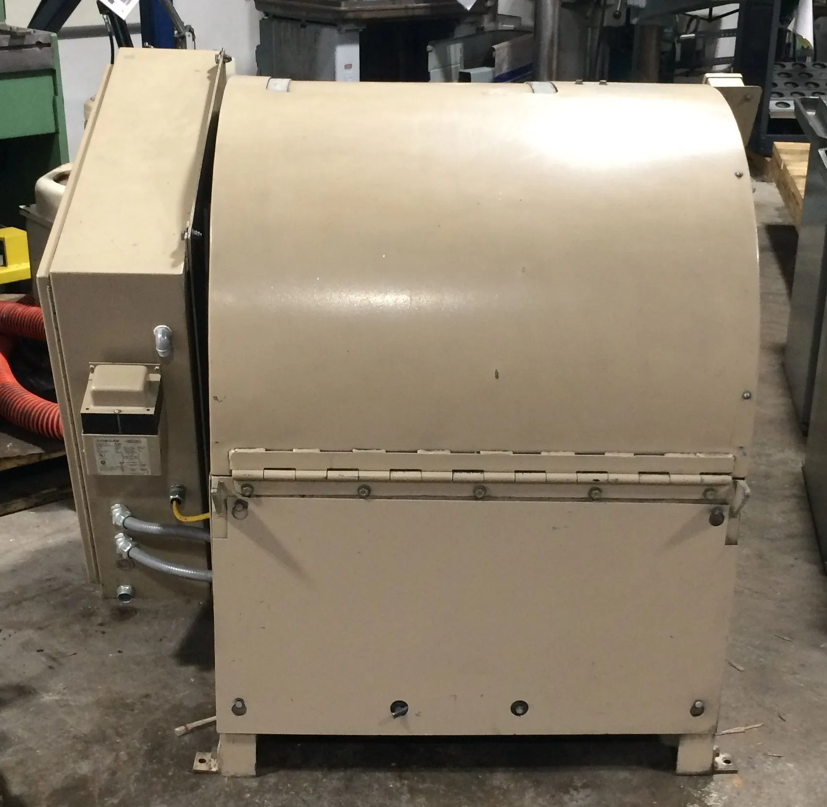ROTO FINISH RCB-8 CENTRIFUGAL BARREL FINISHING MACHINE, 1 CU FT, 7X10, 2 HP, 180 RPM TURRET - VIBRATORY FINISHING MACHINES