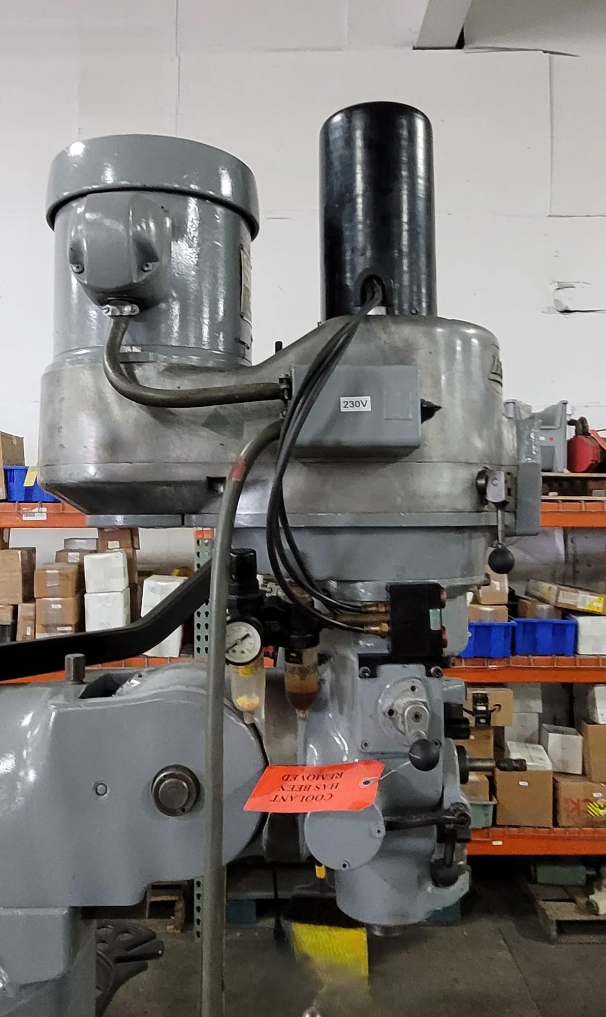 BRIDGEPORT SERIES 1 MILL 2HP 9"X42" TABLE R8 SPINDLE DRO 4200 RPM - VERTICAL MILLING MACHINES
