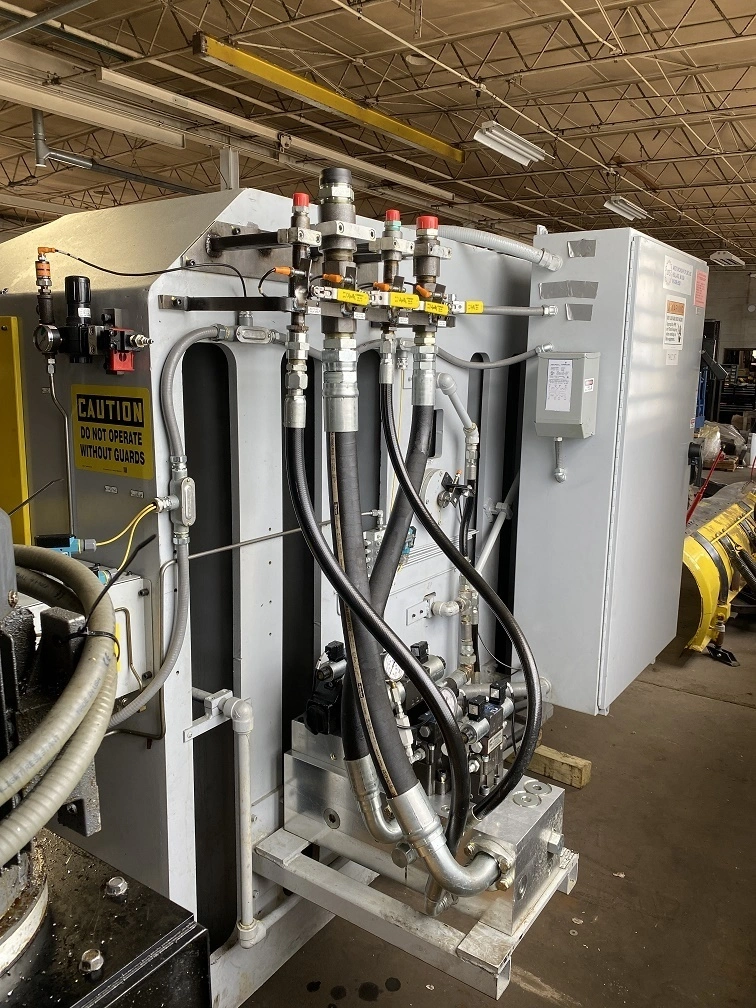 2018 West Michigan 24 Spline Roller - 24" Rack Size, 1.5" OD, 5.0" Rack Box Depth, 5.5" Opening - ROLL FORMING MACHINES