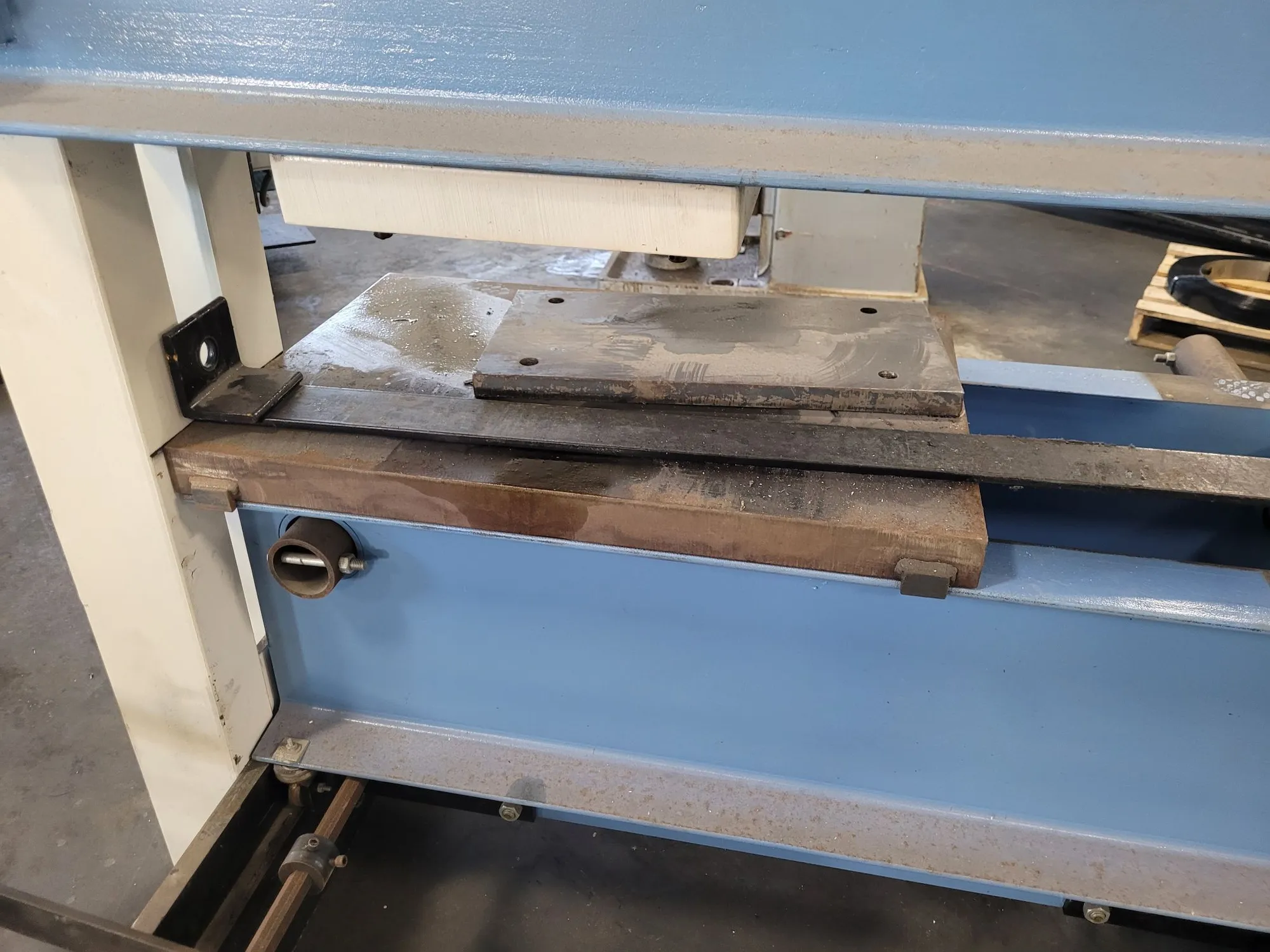 OTC Heavy-Duty 100 Ton Roll-Bed Press Model 1865 - Industrial Strength Performance - HYDRAULIC PRESSES